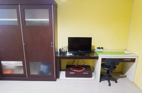 Siwalankerto Apartment | Comfy Studio at High Point Serviced Apartment