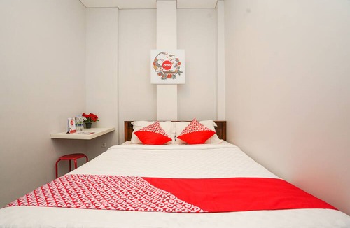 Surabaya Hotel | OYO Flagship 318 K1 UPN Rungkut Madya