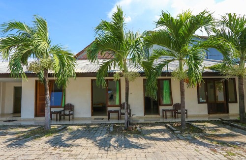 Situbondo Hotel | SPOT ON 2422 Hotel Moga Sari