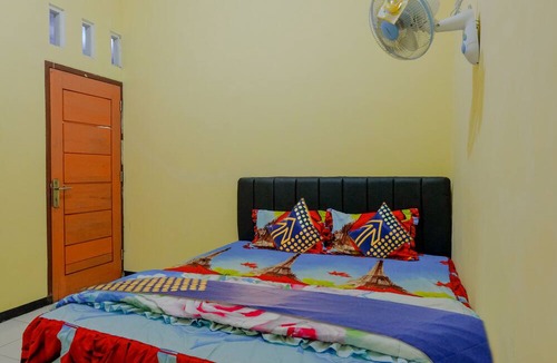 Pacitan Hotel | SPOT ON 1976 Hamana Beach Inn