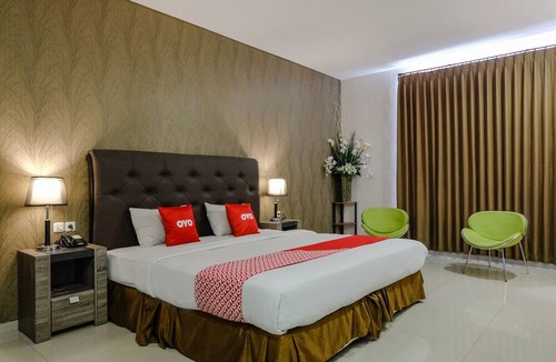 Patrang Hotel | Townhouse OAK Series Style Hotel Cempaka Hill