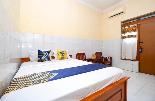Laweyan Hotel | SPOT ON 2011 Hotel Mekar Sari
