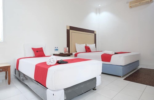 Bangko Hotel | RedDoorz near RSUD Kolonel Abundjani Bangko