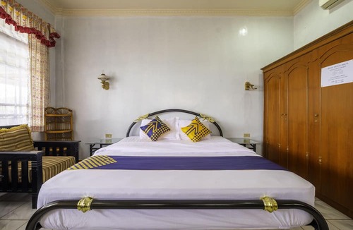 Pelabuhan Ratu Hotel | SPOT ON 1896 Hotel Mahkota Pantai