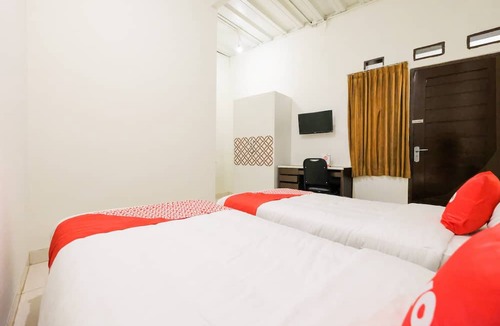 Salatiga Hotel | Super OYO Collection O 2383 Andongkoe 64 Salatiga