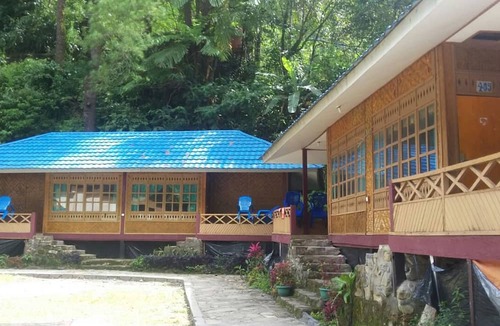 Malino Hotel | Lembah Biru Lagoon