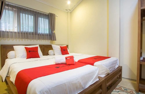 Pacitan House | RedDoorz @ Letjend S.Parman Pacitan