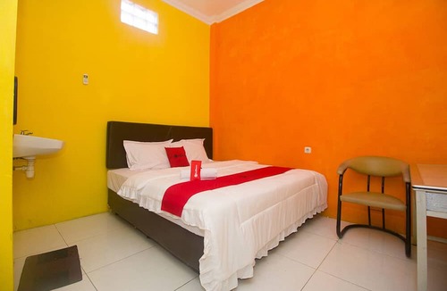 Sumenep House | RedDoorz Syariah near Keraton Sumenep