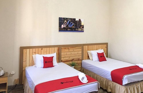 Sampang House | RedDoorz Plus Syariah near Alun Alun Sampang