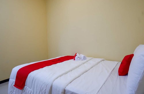 Pati House | RedDoorz near Alun Alun Pati
