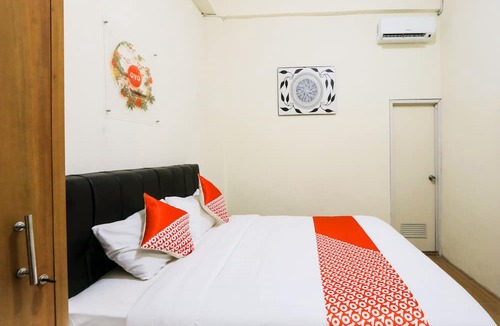 Jember Hotel | OYO 2614 Demasto Homestay