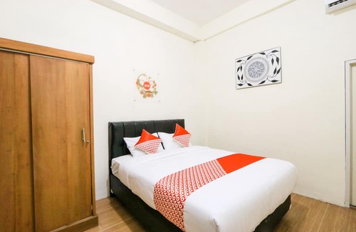 Jember Hotel | OYO 2614 Demasto Homestay