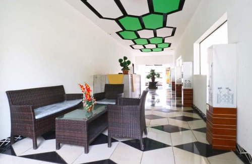 Jakarta Utara House | Habibah Syariah Hotel