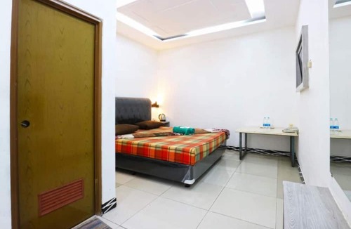 Jakarta Utara House | Habibah Syariah Hotel