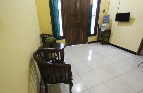 Mungkid Hostel | Homestay Sekar Syariah