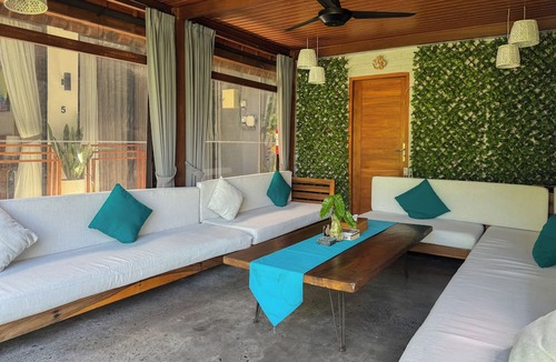 Batu Bolong Hotel | The Palms Canggu