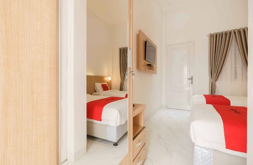 Padang House | RedDoorz Plus Syariah @ Jalan Dr Sutomo Padang