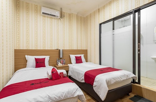Malang House | RedDoorz Syariah @ Danau Kerinci Sawojajar