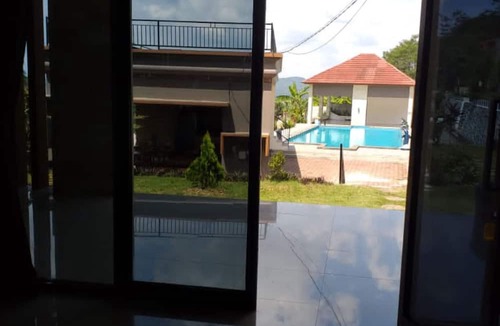Ngaglik House | Oase Van Java