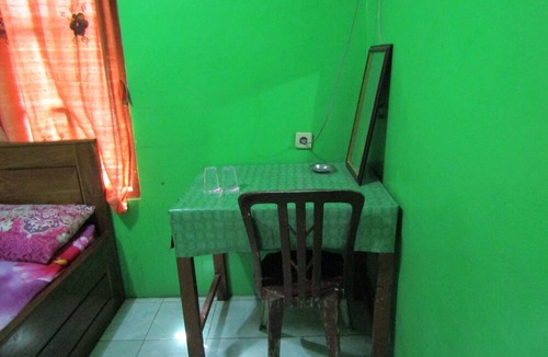 Kretek Cabin | Losmen Kinasih Puncak & Gazebo Pandang