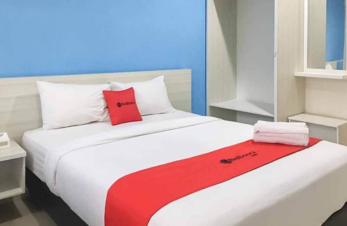 Ngaglik Hotel | RedDoorz Plus @ Panorama Villas Batu
