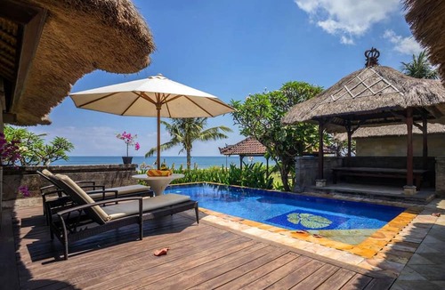 Batubelig Hotel | Grand Balisani Suites Hotel