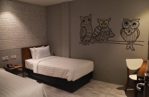 Surabaya Cabin | Nite & Day Surabaya - Kedungdoro