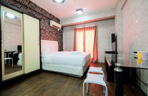 Sunter Apartment | Studio Room at Sunter Park View Apartment By Travelio