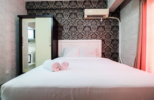 Sunter Apartment | Studio Room at Sunter Park View Apartment By Travelio
