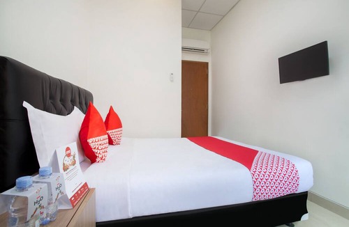 Kebayoran Lama Hotel | Hotel O Sarkawi Residence