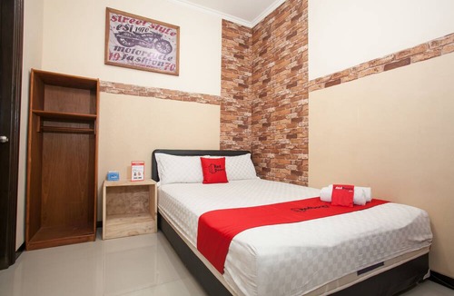 Malang House | RedDoorz near Stasiun Kota Baru Malang