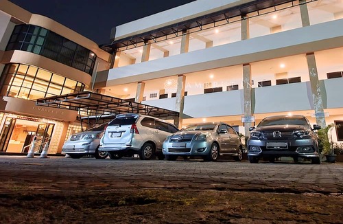 Menteng Hotel | Jambrut Inn