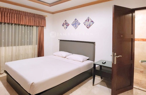 Menteng Hotel | Jambrut Inn