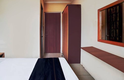 Surabaya Hotel | Hotel O Surabaya near Surabaya Town Square formerly Kupang Gunung Residence