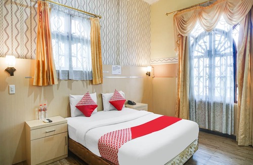 Tanjung Balai Hotel | OYO 1140 Hotel Tresya Tanjung Balai