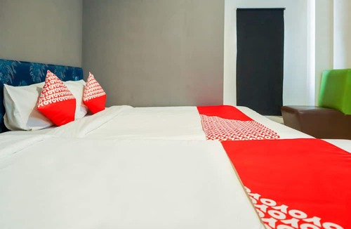 Gambir Hotel | Hotel O Pasar Baru Inn