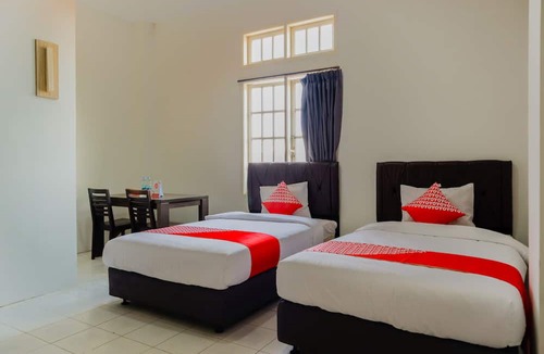 Gambir Hotel | Hotel O Pasar Baru Inn