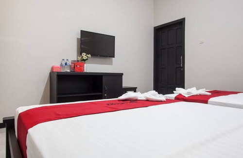 Rogojampi Hotel | RedDoorz Plus near Banyuwangi Airport