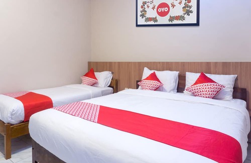 Pacitan Hotel | Hotel O Srikandi Hotel