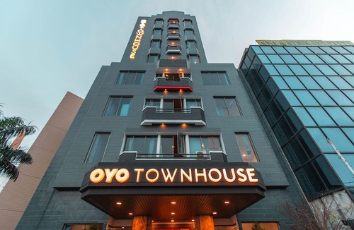 Menteng Hotel | Super OYO Townhouse 1 Hotel Salemba