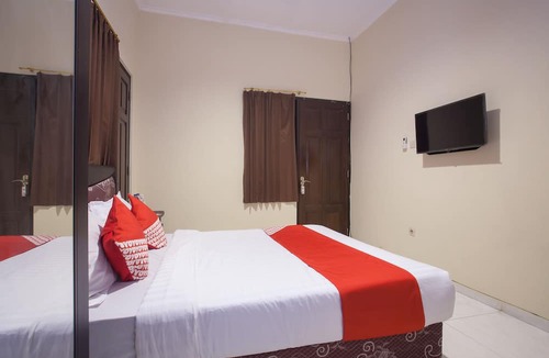 Suko Manunggal Hotel | OYO 138 Graha 99