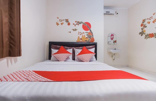 Suko Manunggal Hotel | OYO 138 Graha 99