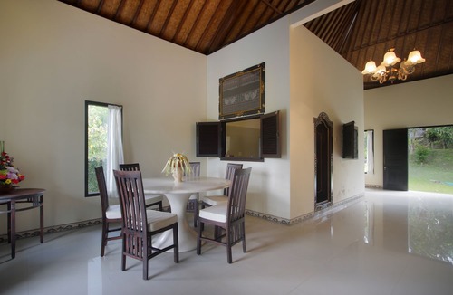 Buahan House | Madesimon Villa