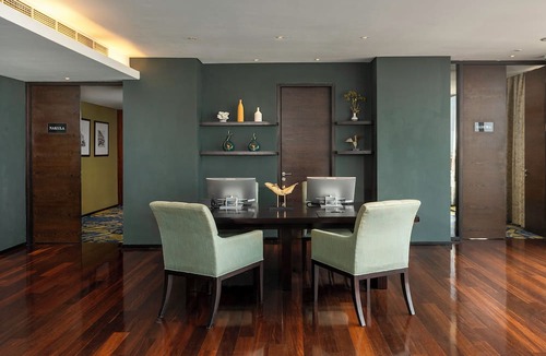 Bandung Hotel | Hilton Bandung