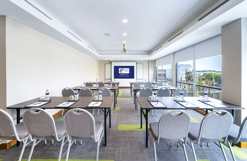 Menteng Hotel | Holiday Inn Express Jakarta Menteng by IHG