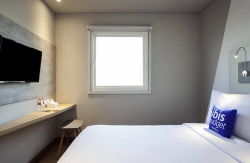 Darmo Hotel | ibis budget Surabaya Diponegoro