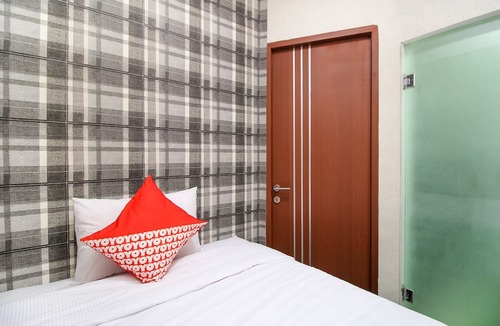 Surabaya Hotel | Capital O 217 A1 Hotel