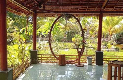 Maumere Bed & Breakfast | Budi Sun Resort