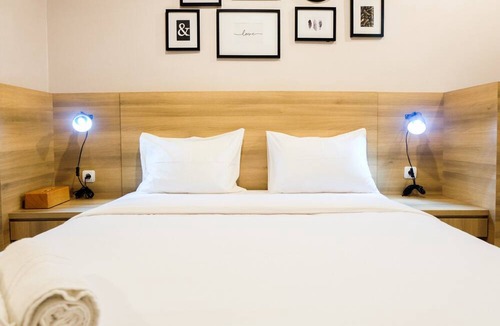 Bekasi Barat Apartment | Modern Elegant Studio Grand Kamala Lagoon Apartment