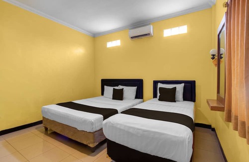 Prawirotaman Hotel | OYO 512 Ndalem Mantrijeron Hotel